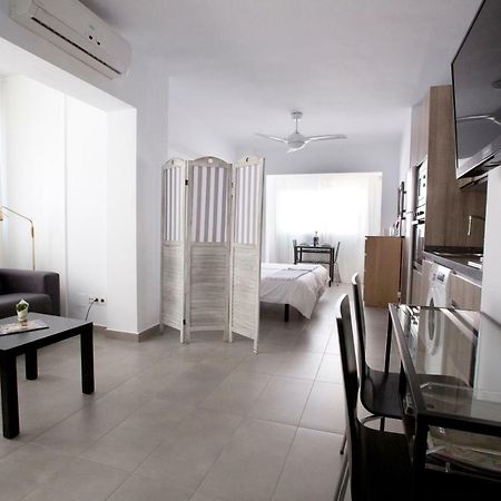 Apartamento Malagueta Beach 10 Malaga Exterior photo