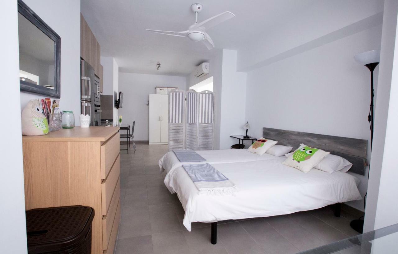 Apartamento Malagueta Beach 10 Malaga Exterior photo