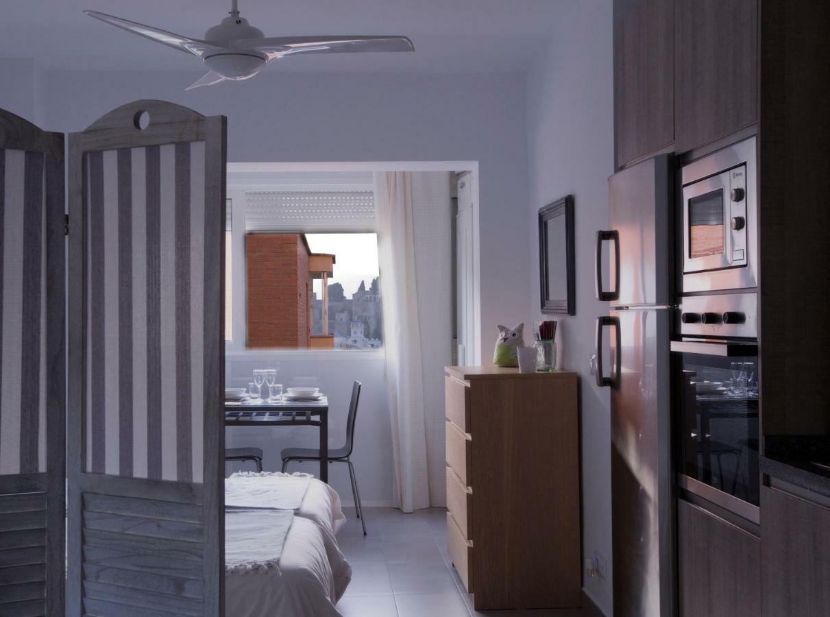 Apartamento Malagueta Beach 10 Malaga Exterior photo